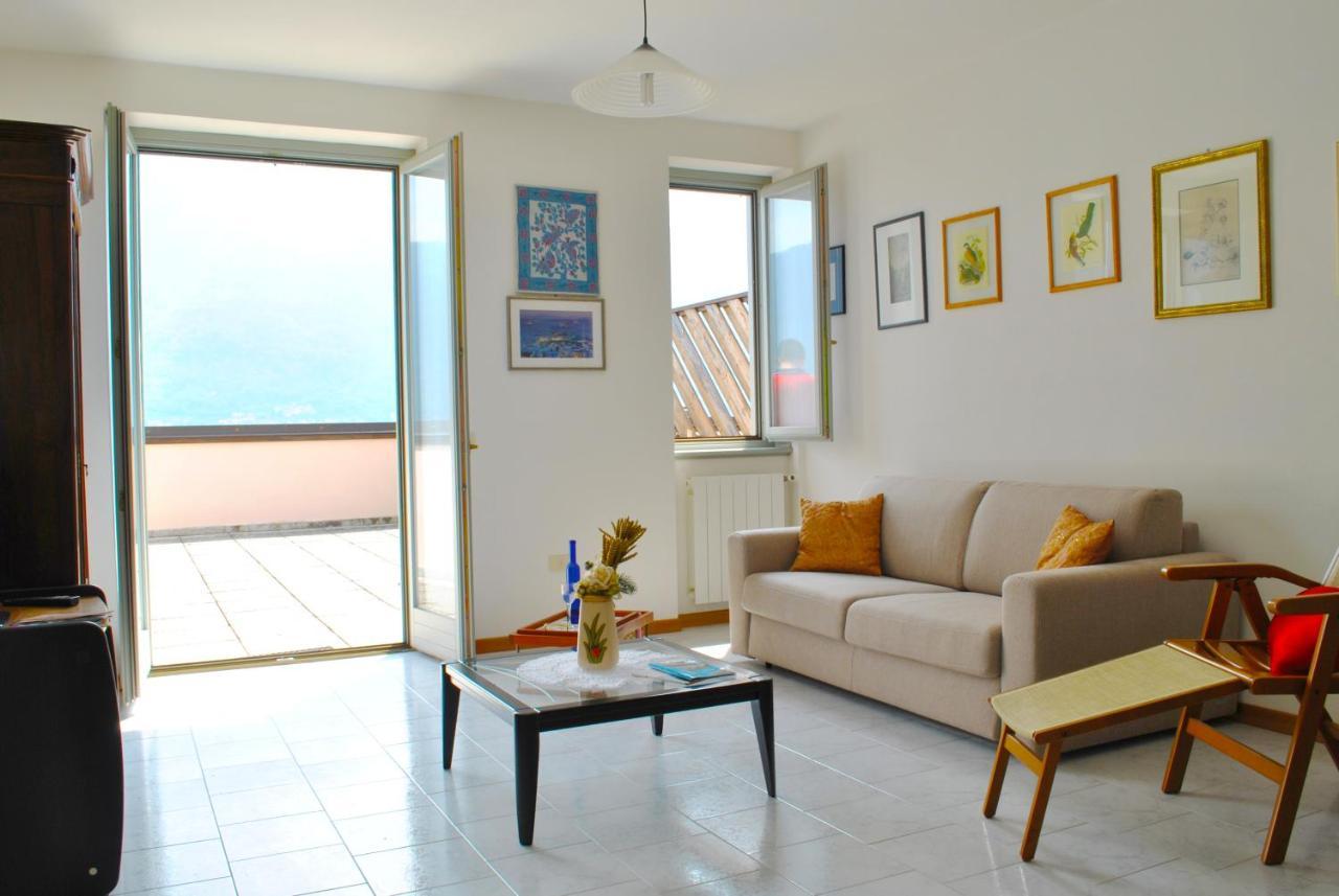 Loft With Big Terrace Lake View Apartment Sala Comacina Bagian luar foto