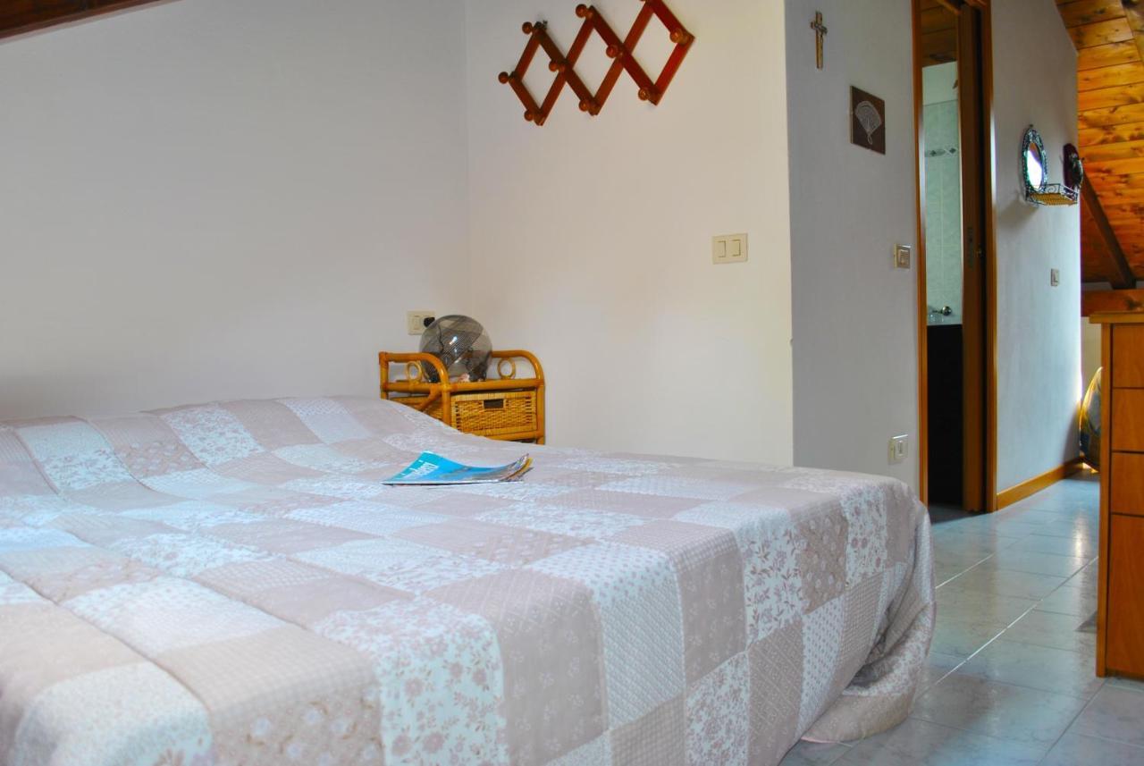 Loft With Big Terrace Lake View Apartment Sala Comacina Bagian luar foto