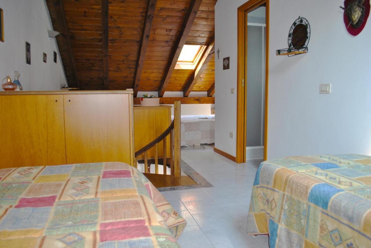 Loft With Big Terrace Lake View Apartment Sala Comacina Bagian luar foto