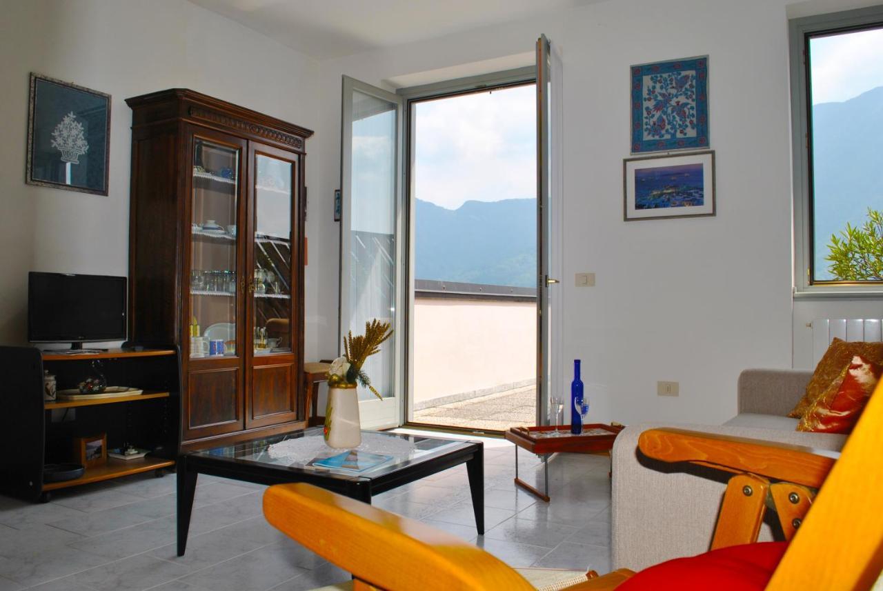 Loft With Big Terrace Lake View Apartment Sala Comacina Bagian luar foto